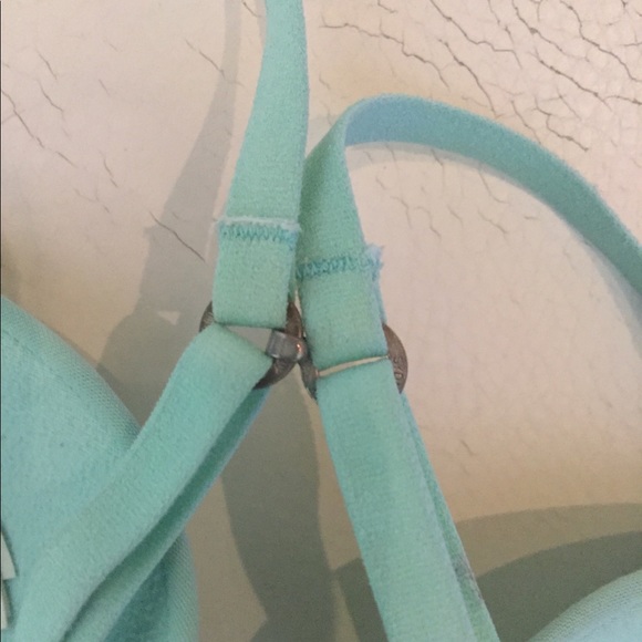 **SOLD**Gilly Hicks Demi Bra - Picture 5 of 6